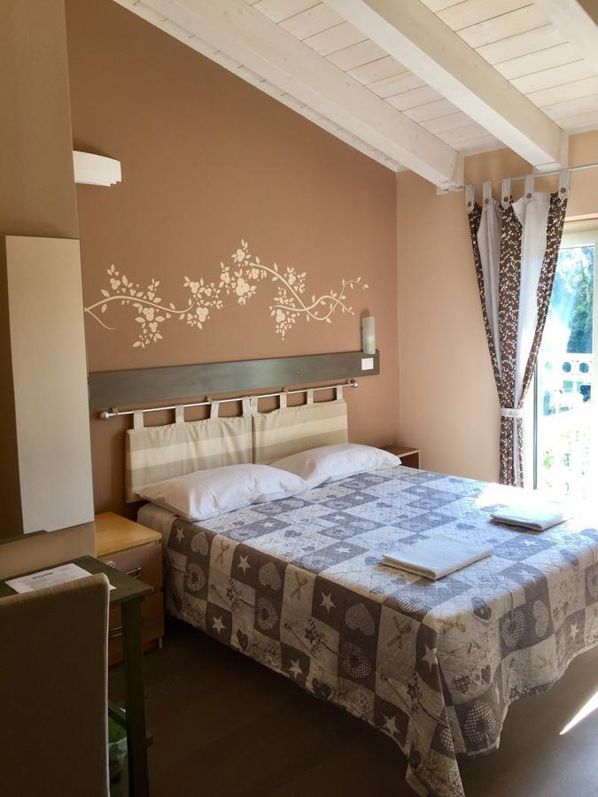 Bed and Breakfast Bba2Passi Марина-ді-Масса Екстер'єр фото