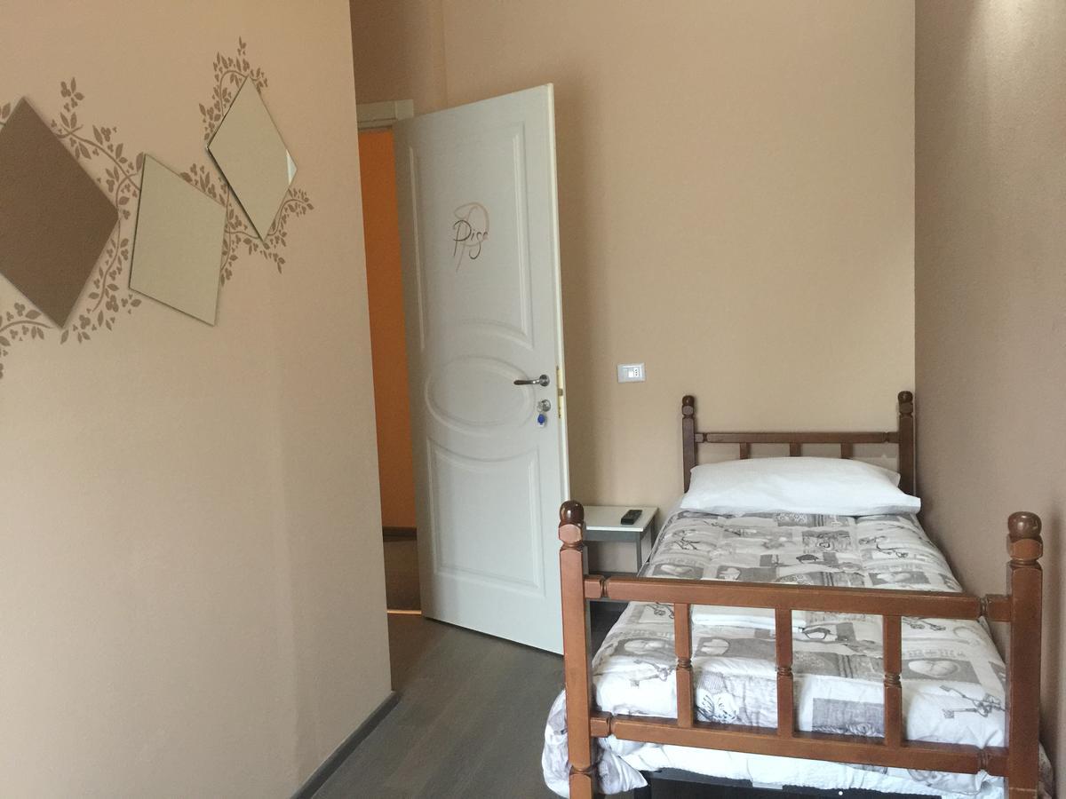 Bed and Breakfast Bba2Passi Марина-ді-Масса Екстер'єр фото